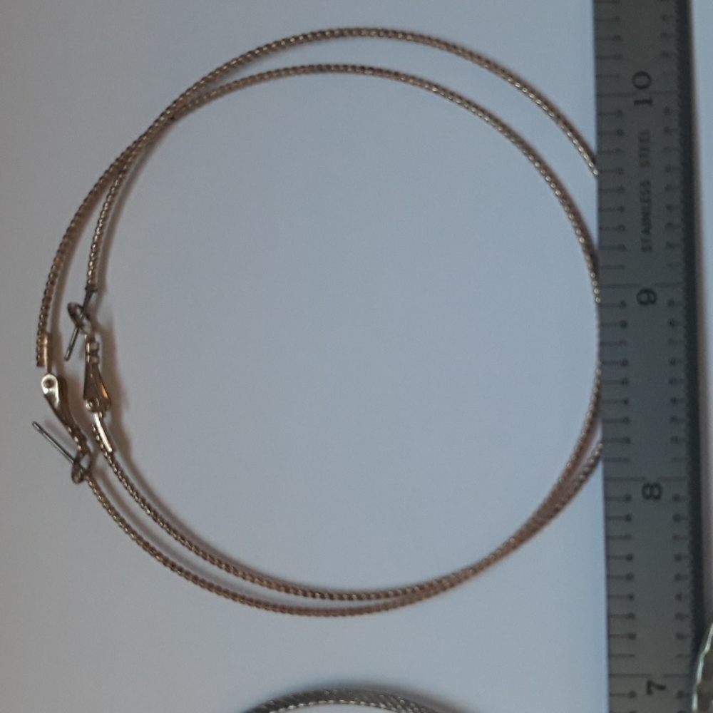 Hoop earrings bundle - Picture 4 of 6